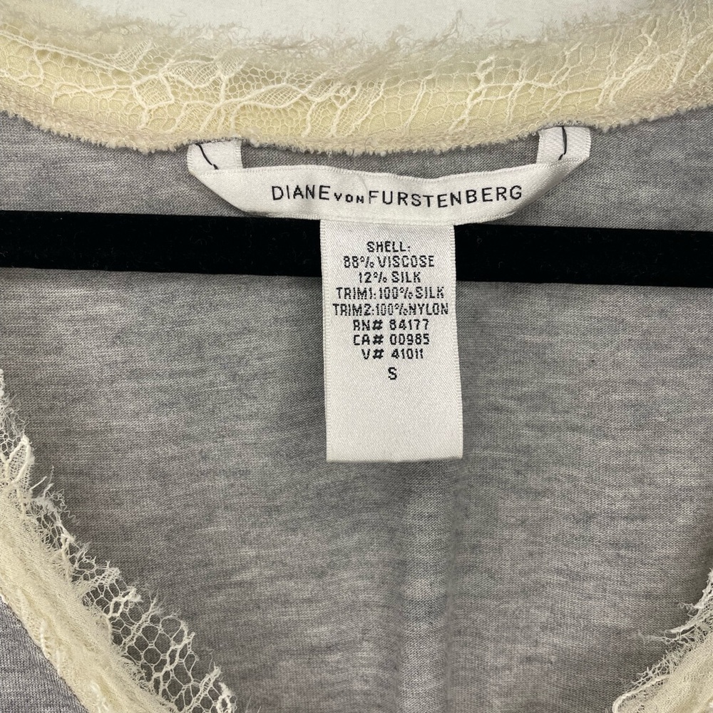 DVF VNeck Long Sleeve Top Gray + Ivory Lace Trim S - Picture 4 of 9